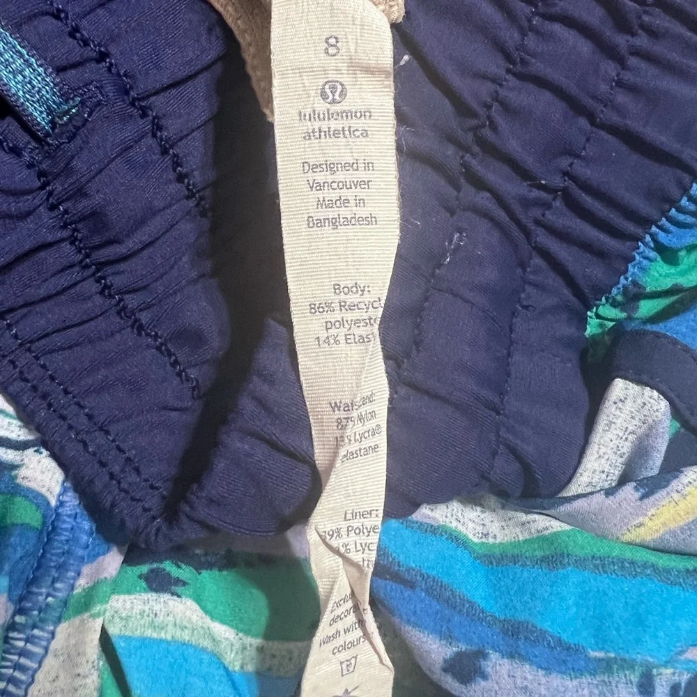 lululemon athletica Blue and Green Printed Athletic Shorts Sz/8